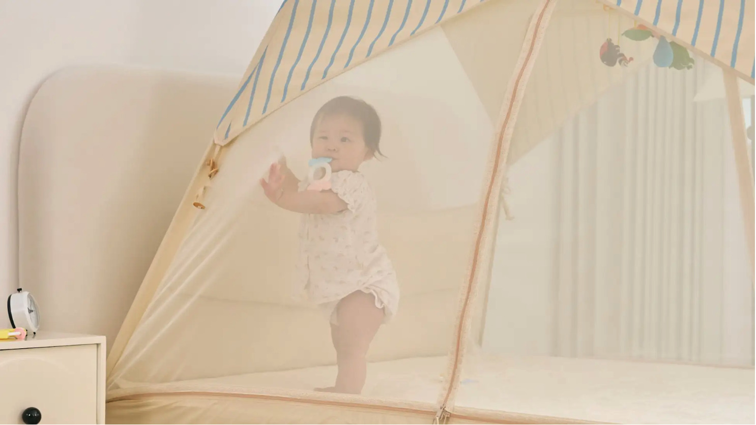 テント型ベッドガード「MOMMYLOOM」が日本初上陸、赤ちゃんの転落事故 